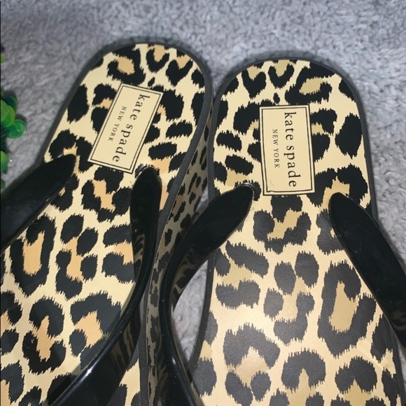 NWOT Kate spade RHETT wedge flip flops Black &Tan Size 9 - Picture 4 of 8
